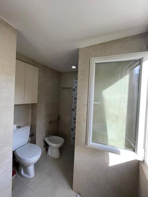 Chic City Retreat - Stylish Apartment In Bllok, Tiranë Luaran gambar